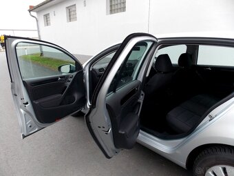 Volkswagen Golf 1,4 TSi 90kW HATCHBACK 143TKM, SERVISKA - 13