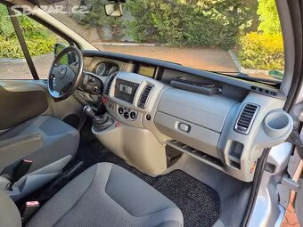 Vivaro 2.5 CDTI 107kW Cosmo 8.míst,Tažné,Klima,Navigace - 13