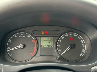 Škoda Fabia II 1.6 16V 77kw (2009) - nová STK / klima - 13