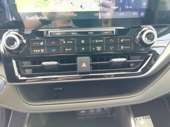 Toyota Highlander, 2.5 Hybrid AWD Prestige Tech - 13