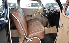1937 Lincoln Zephyr V12 - 13