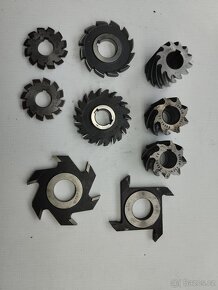 Válcové frézy a koník s hrotem - 13