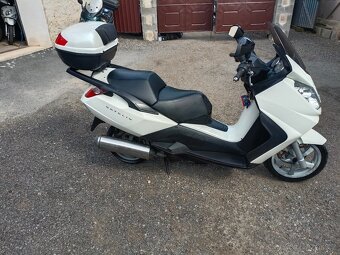Peugeot satelis 125 cz doklady v ceně - 13