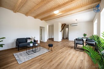 Prodej mezonetového bytu 133 m² s terasou a zahradou - 13