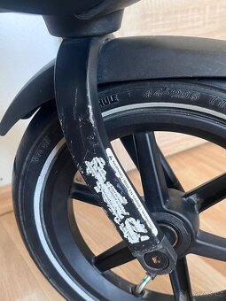 Thule Urban Glide 2 + korba a příslušenství - cena k jednání - 13