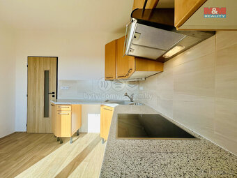 Pronájem bytu 3+1, 78 m², Klatovy, ul. Měchurova - 13