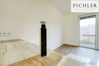 Prodej bytu 2+kk s balkonem a parkovacím stáním, 64 m², Holý - 13