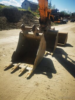 Pasovy bagr Jcb 220x  l 4f - 13