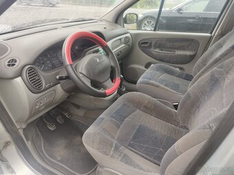 Renault Scenic 1.6i 16V - 13
