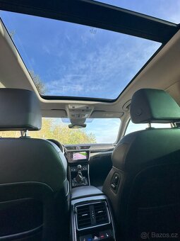Škoda Superb Combi 2.0 TDI 110kW Laurin & Klement - 13