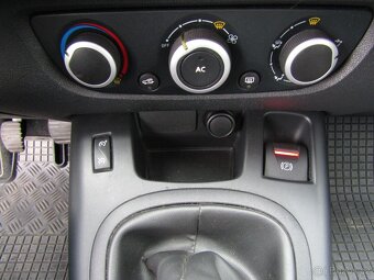 Renault Grand Scénic III 1,5 dCi 81 kW/110k 7 míst, tažné - 13