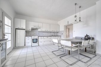 Prodej kanceláře 530 m² Benešovo náměstí, Křižanov - 13