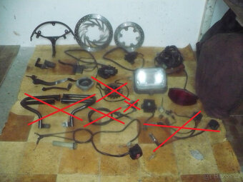 BMW F 650 r. 95  díly - 13