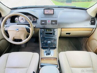 Volvo XC90 2.4 D5 AUT 1.MAJITEL 7 MÍST KAMERA TAŽNÉ SERVISKA - 13