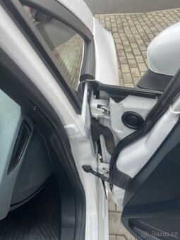 Ford Fiesta 5 dveř 1.25 benzín,2010,Klimatronic, 2 sady kol - 13