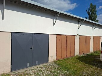Pronájem garáže Strakonice u Coopu - 13