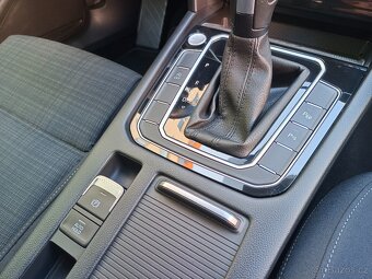 VW Passat B8 Variant 2.0TDI 110kW DSG ACC - záruka Autodraft - 13