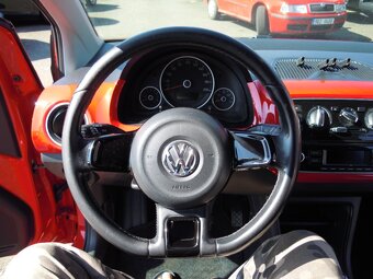 VW UP 1.0i 44kw(60hp) r.v.5/2013 - 13
