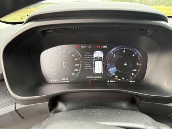 Volvo xc40 D3 AWD - 13