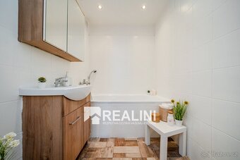 Prodej bytu 3+1 v Ostravě - Zábřehu na ulici U Studia s lodž - 13