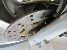 Skútr Kentoya 50 Zoom 4 takt, najeto jen 4800 km, r.v..2008 - 13