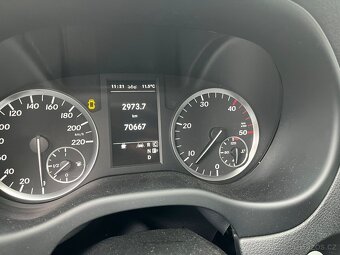 MB VITO 4x4, 71tis. km, webasto, tažné - 13