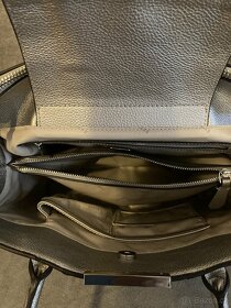 Kabelka GUESS - 13