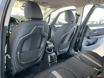 BMW 218d Aut,SPORT,LED,KeyLess - 13