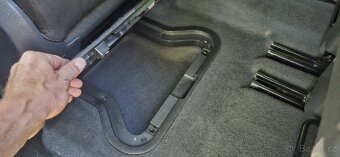 VW Sharan 2011, 2.0TDI 103KW 5 míst - 13