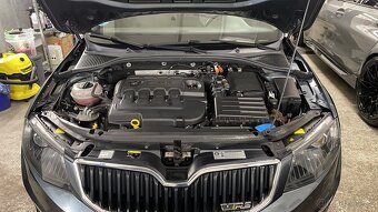 Škoda Octavia 3RS 2.0tdi 135kw,DSG,BIXENON,NAVI,KUŽE,R17+R18 - 13
