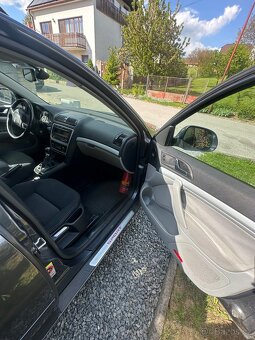 Škoda Octavia 2 1.9 TDI 77 kw sedan po faceliftu - 13