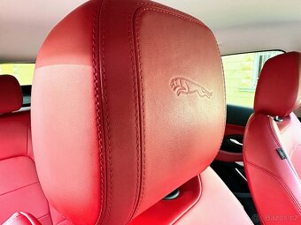 Jaguár E-PACE 2,0 D, 110 kW, CENA netto 398000 - 13