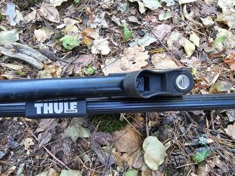 Zamykatelné střešní příčníky + nosič kol– Škoda Thule - 13