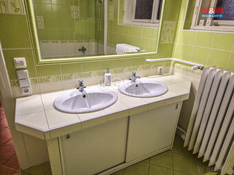 Pronájem bytu 3+1, 114 m², Praha, ul. Mašatova - 13