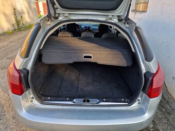 Peugeot 407 SW 2.0 HDi 100kW RHR panorama - 13