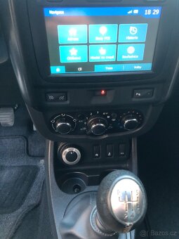 Dacia Duster 1.6 SCe Prestige 4x4, rok výroby 2016 - 13