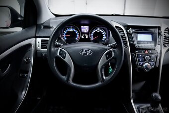 Hyundai i30 1.4i 16v 73kW      66 000 km - 13