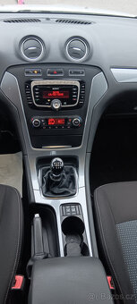 Prodám Ford Mondeo kombi MK4 2.0 TDCI 103kW r.v.2013 - 13