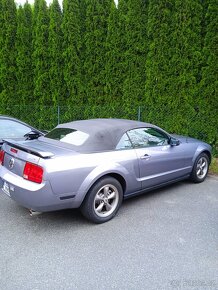 Ford Mustang cabrio - 13