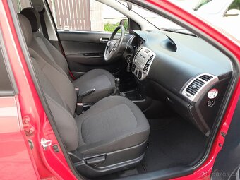 Hyundai i20 1.2i 57kW 2011 naj.157tis. NOVÁ STK - 13