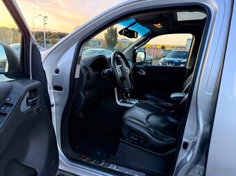 Nissan Pathfinder 2.5 dCi LE 140kw - 13