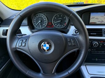 BMW 318i 105kW E91 AT6° Bi-Xenony PANORAMA /2010-229.802km/ - 13