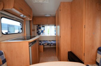 Karavan, obytný přívěs Sterckeman 370, malý lehký, 2007 - 13
