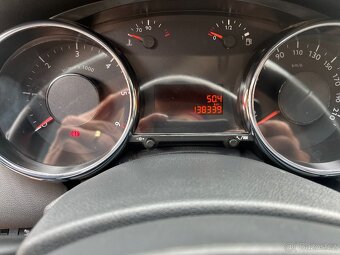 Peugeot 5008, 2.0 HDI 110 KW 150k SERVISKA - 13