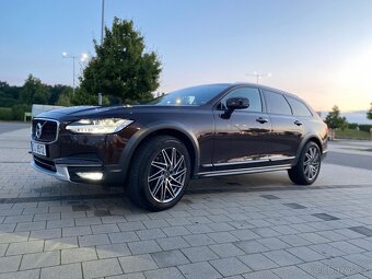 VOLVO V90 CROSS COUNTRY D4 - 13
