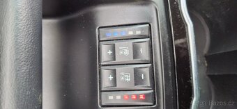 Ford Galaxy,TITANIUM, 2.2 TDCI,147 KW,7 míst,tažné - 13