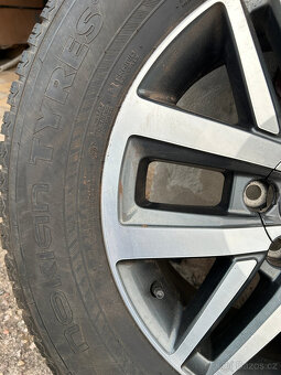 Toyota Hilux kompletni kola zimní pneu 265/60R18 - 13