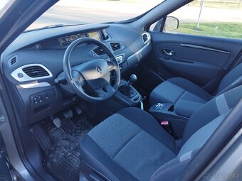 Renault Scenic 1.5 DCi - 13