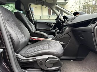 Opel Zafira C 2.0 CDTI 7 míst Kůže Navi Xenony 1. maj v ČR - 13