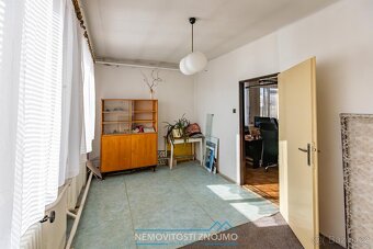 Prodej komerčního objektu v průmyslové zóně, v obci Šumná u  - 13